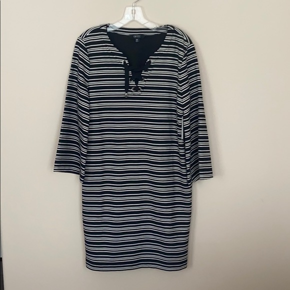 𝅺IMNYC Dress - Picture 3 of 8